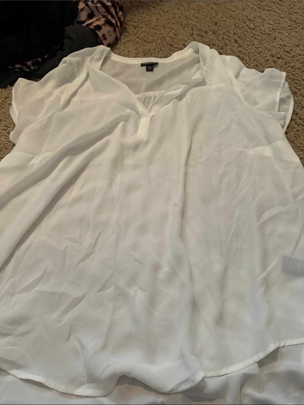 torrid White Short Sleeve Split V-Neck Blouse